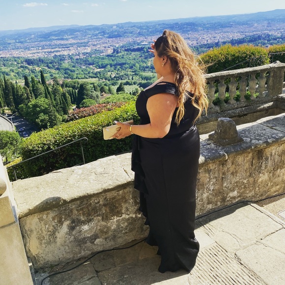 City Chic Hypnotize off the shoulder satin maxi dress - Picture 4 of 4